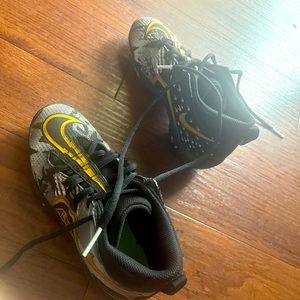 Size 1 youth cleats